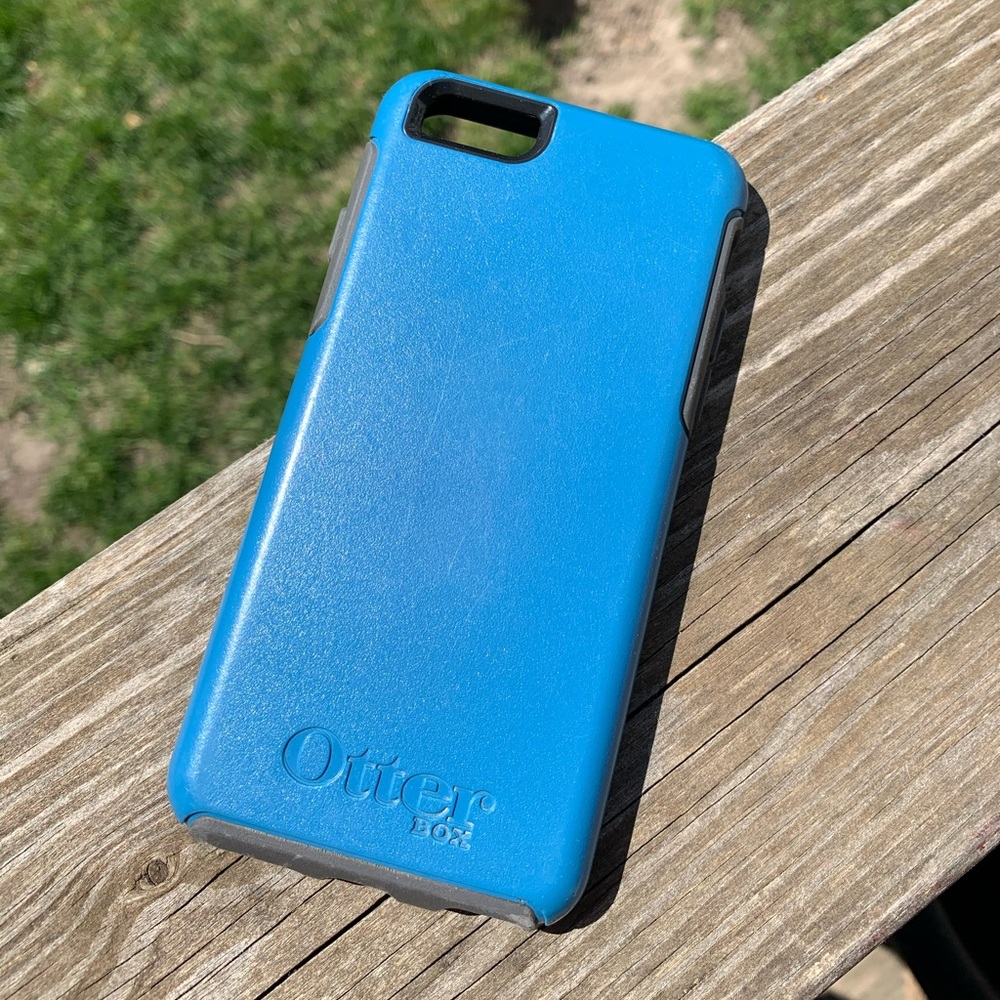 Blue IPhone 6 Otterbox Case
